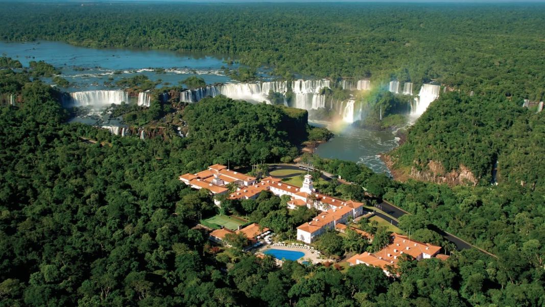 Os hóspedes do Hotel das Cataratas têm acesso exclusivo ao Parque Iguaçu (Foto: divulgação)