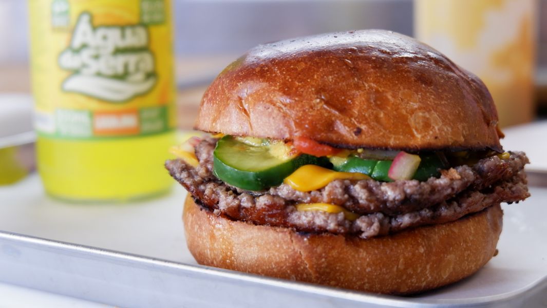 Smash-Burger-da-Local-hambúrguer-artesanal-curitiba